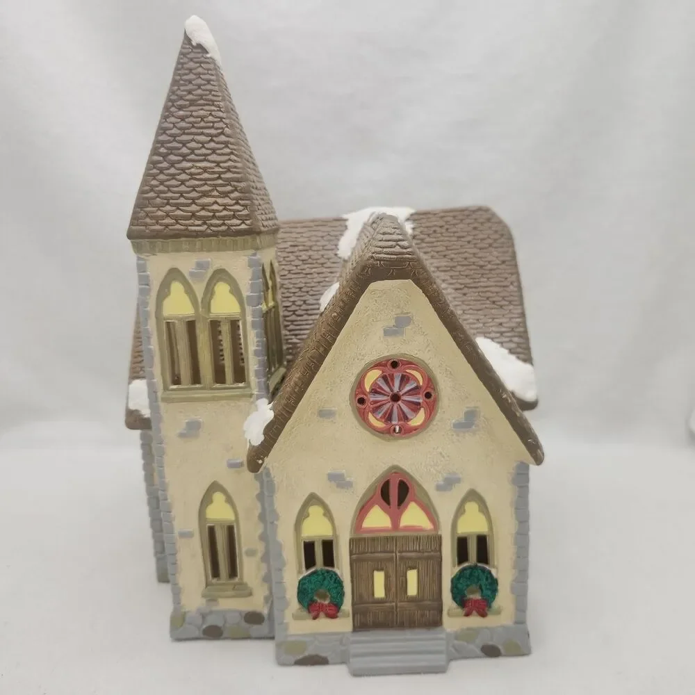House Dept 56 Snow Village Redeemer Church Illuminated 5127-6 Retired 1988